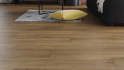 Planeo Klick Vinyl - Objekt Grand Eiche Town (EF-147) 7 Planeo Klick Vinyl - Objekt Grand Eiche Town (EF-147) -Planeo Klick Deutschland Verkaufs-Shop 5905167814895 ambiente 01 georgetown oak