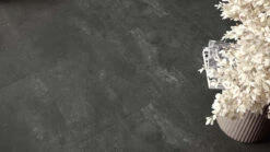 Planeo Klick Vinyl - Rigid Betondunkel Ash (DF-96601)