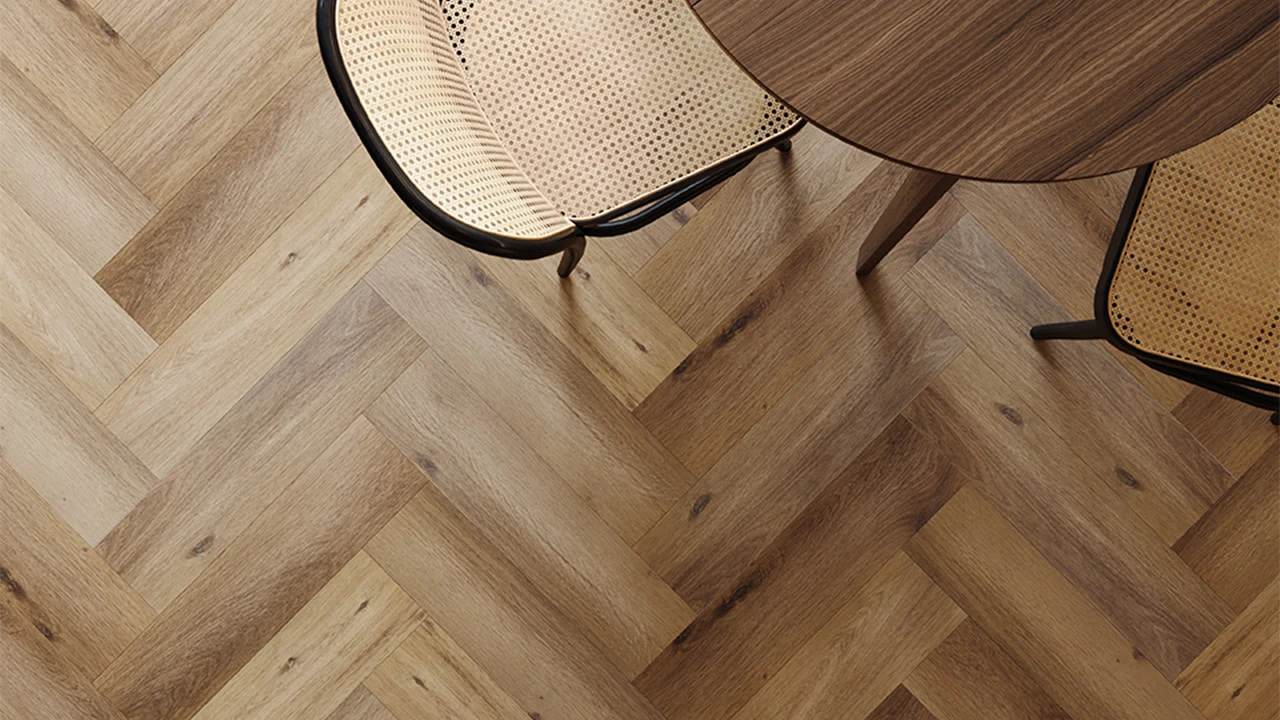 Planeo Klick Vinyl - Objekt Herringbone Eiche Town (EFH-147) 2 Planeo Klick Vinyl - Objekt Herringbone Eiche Town (EFH-147) – Bild 2