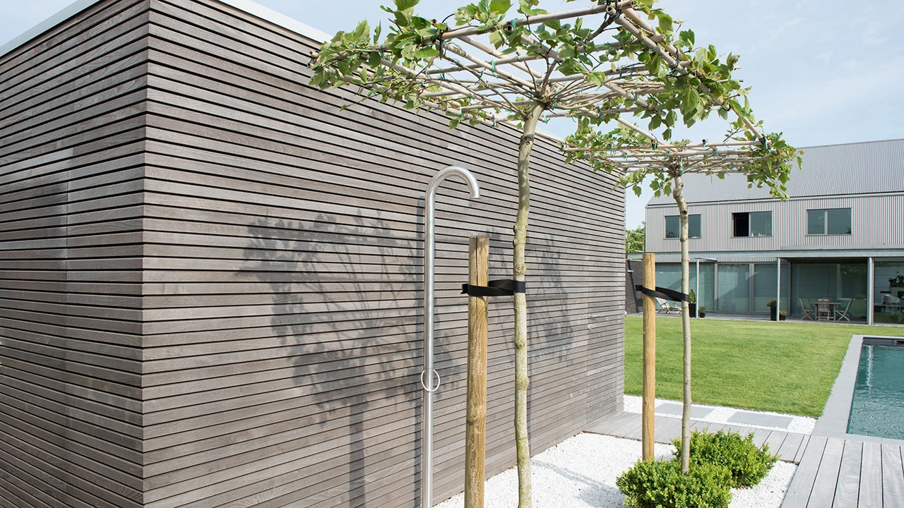 Planeo Holzfassade Rhombusleiste Thermo-Esche PaC 20x52 5 Planeo Holzfassade Rhombusleiste Thermo-Esche PaC 20x52 – Bild 5