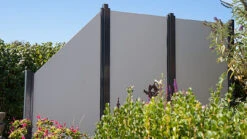 Planeo Premo - HPL-Sichtschutz Senkrecht Uni Grau 9 Planeo Premo - HPL-Sichtschutz Senkrecht Uni Grau -Planeo Klick Deutschland Verkaufs-Shop planeo sichtschutz premo uni grau 2