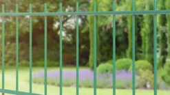 Doppelstabmattenzaun Leicht 6/5/6 RAL 6005 Moosgrün -Planeo Klick Deutschland Verkaufs-Shop project3 gallery4 kopie 3 gruen leicht1